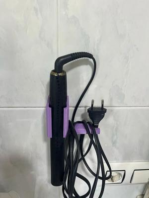 Hair straighteners wallmount / Soporte de pared para planchas del pelo   