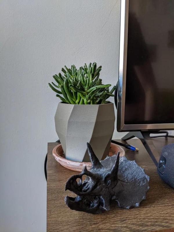 Large Low-Poly Planter