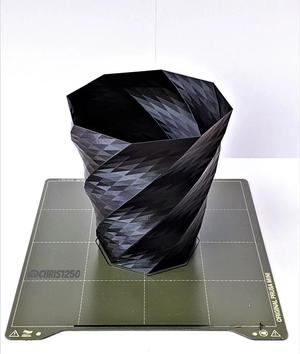 Vase Low Poly Triangle Design