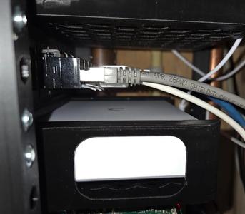 USW Lite 8 PoE – Rack Mount 10″ (Lite)