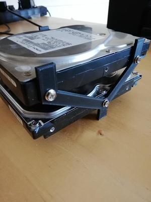 3.5″ HDD triangle rack mount stand