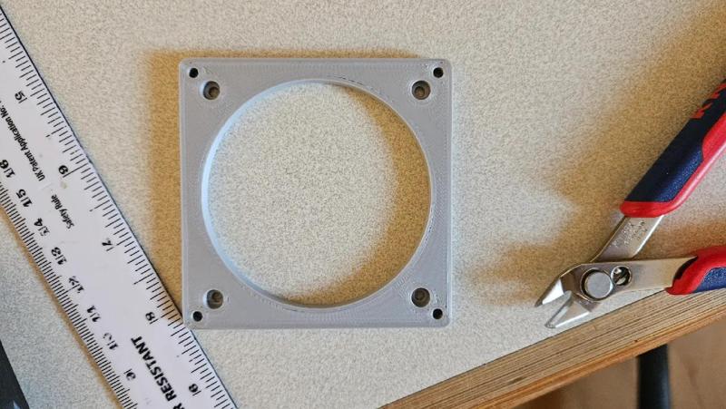 80mm PC Fan to 70mm Mounting Plate / Adapter