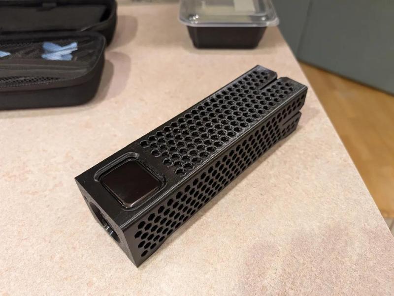 4815G2 Mini Charger Case   