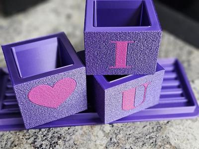 Set of 3 small planters