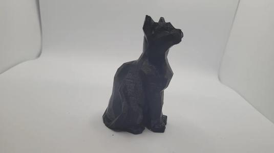 Low poly sitting cat