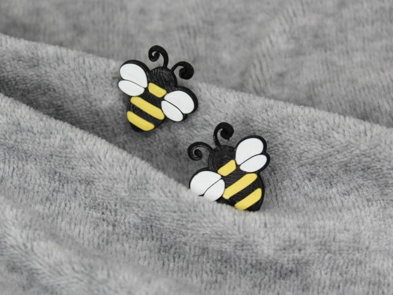 cutesy bumblebee stud earrings great jewelry gift
