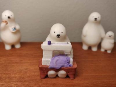 KUMATY : Polar Bear with a Sewing Machine