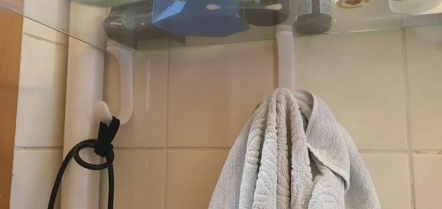 Bathroom_Underglass_towel_holder   