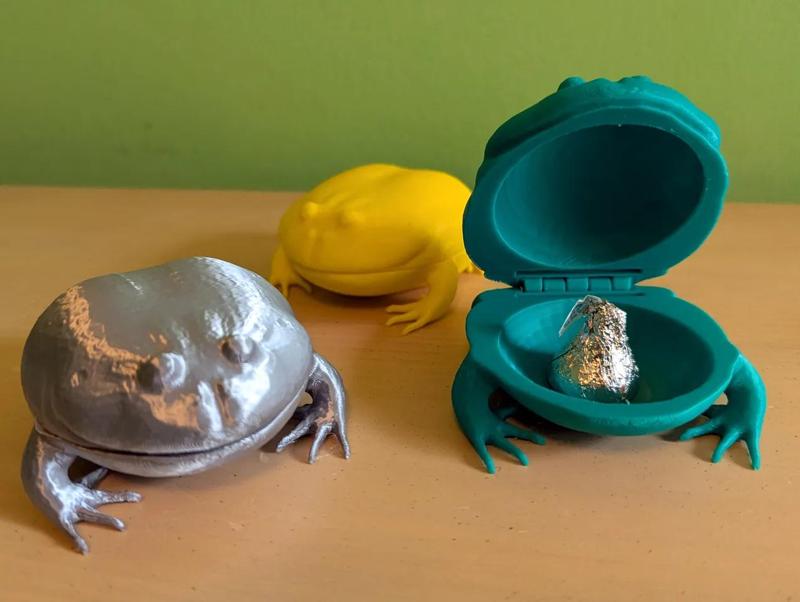 Frog Shaped Hinged Trinket Box (3) Sizes