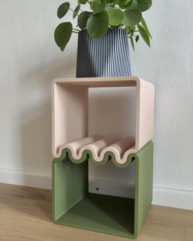 Cube wave – a side table