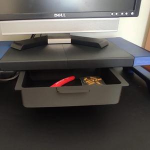 SOPORTE MONITOR PARA ESCRITORIO   