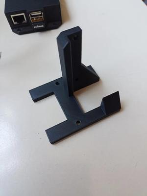Prusa MK2 and MK2.5 holder for Raspberry Pi 1b enclosure