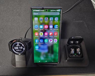 Samsung 45mm watch stand/phone/Earbuds base