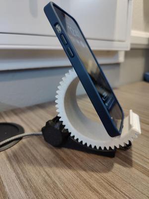 Tilt Phone Stand V2.0 – Charge Cable Mod