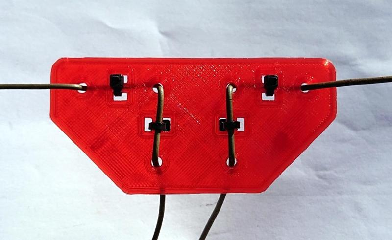 Doublet dipole antenna center