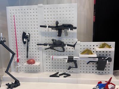 Toy Weapons and Accessories Display System