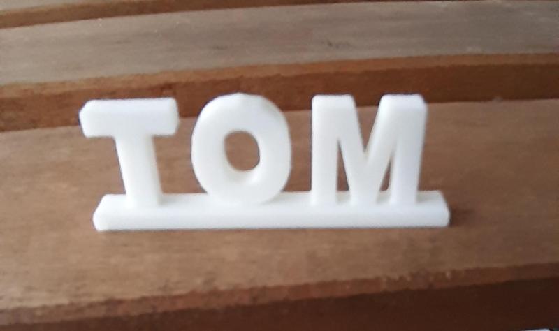 Tom name tag