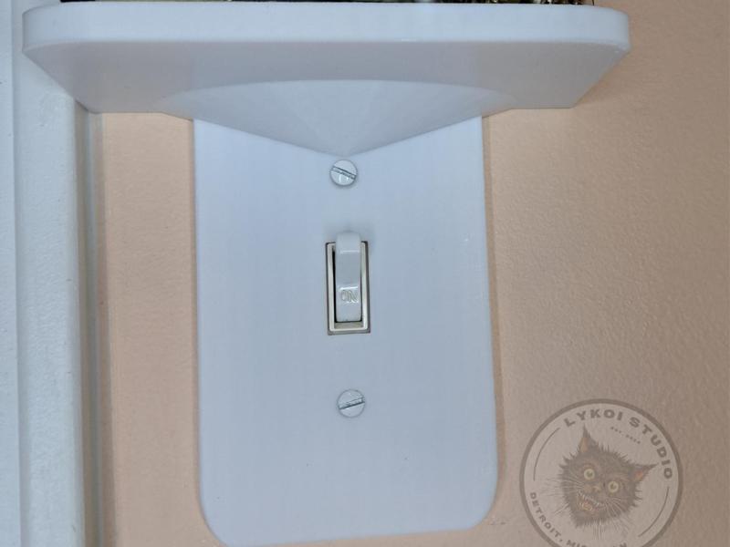 Version 2, Light switch cover, with built-in shelf