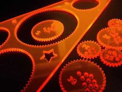 Laser-cut hypotrochoid spirograph-like drawing toy