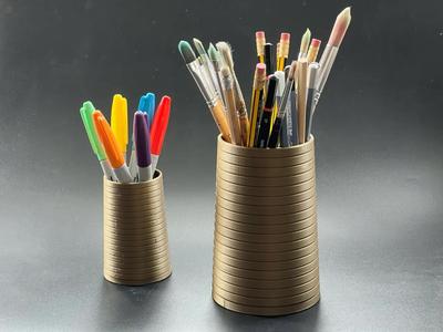 Pencil pot with a secret