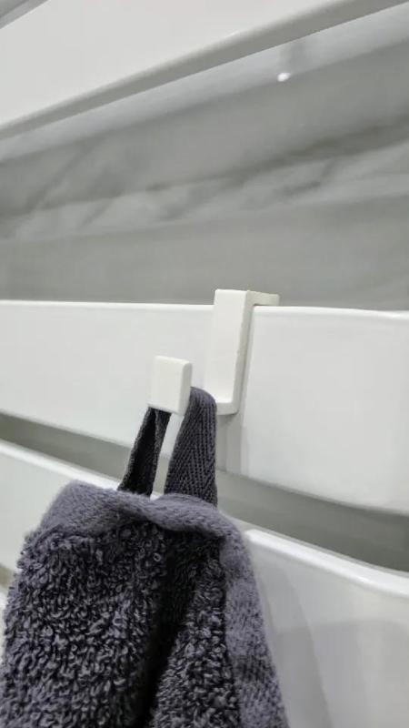 Bathroom hanger