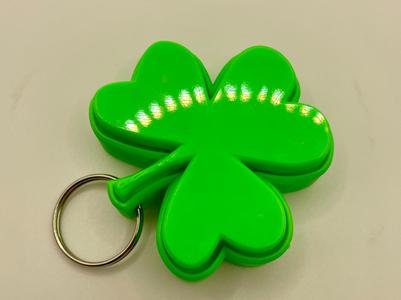 Shamrock Keychain – Single Clicker Fidget Toy