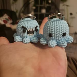 Octoplush – Amigurumi Baby Octopus Keychain