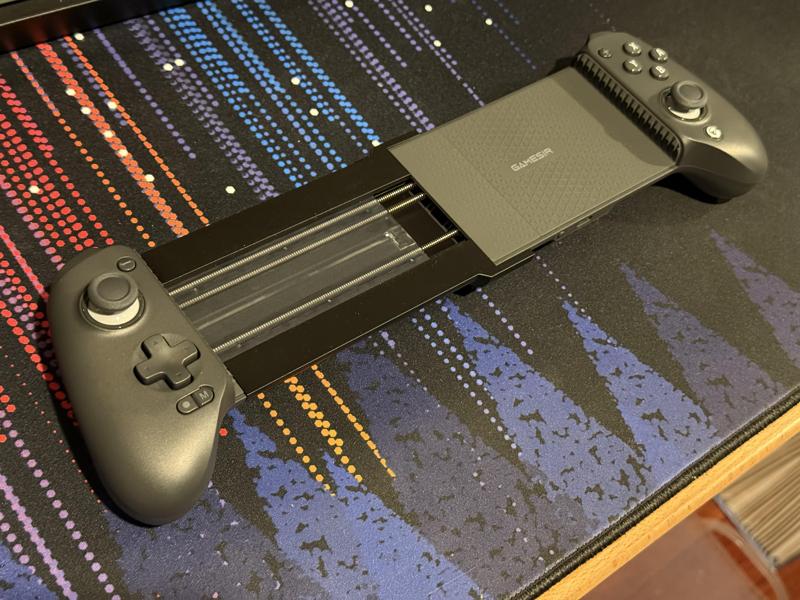 GameSir G8 Plus Extension for iPad Pro 11 M4