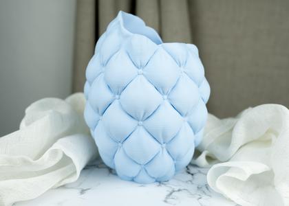 Pillow Vase – Soft Elegance in Sculptural Form