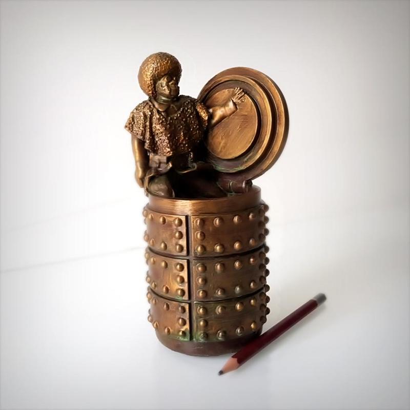 Afro pen holder Version 2