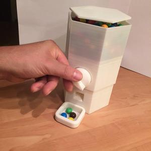 No tools-Candy Dispenser! V2