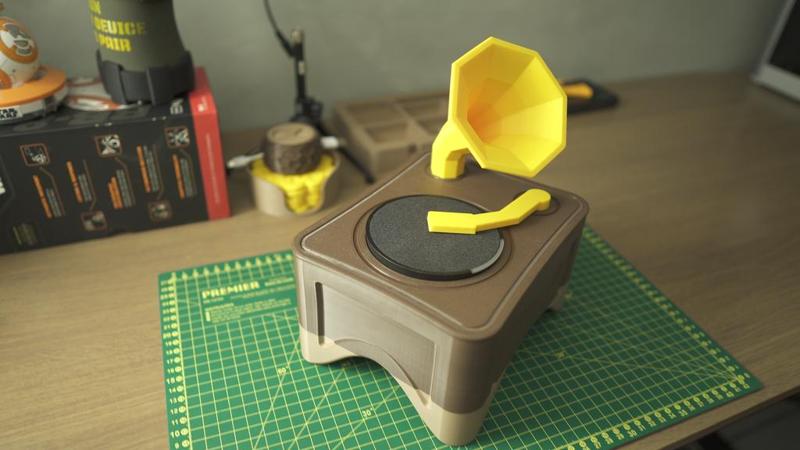 Alexa Echo Pop Gramofone (gramophone)