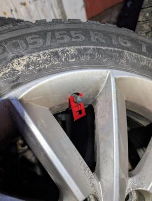 Disposable tire markers
