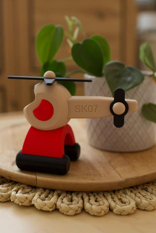 Toy helicopter