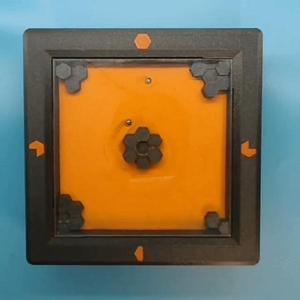 The Makers Magnetic Sandy Clock