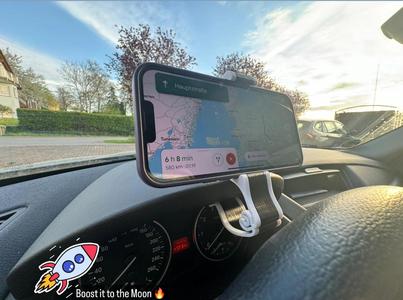 Cockpit Phone Holder Clip v1
