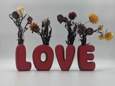 Letter name vases – LOVE