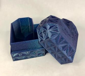 Low-poly Heart Box