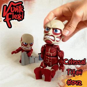 Attack On Titan Colossal Titan Flexi Print-In-Place + figure & keychain