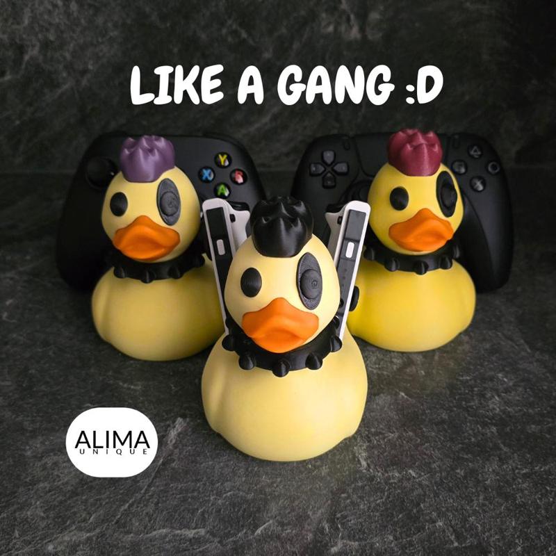 Punk Style Rubber Duck – Gaming collectible – PS5, XBOX, SWITCH