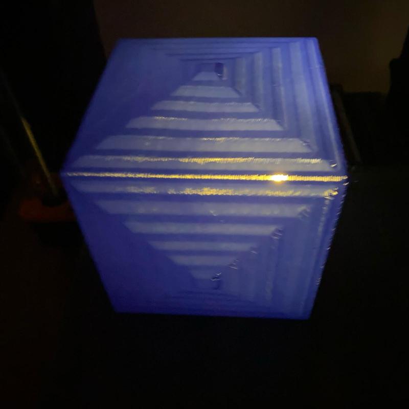 Cube 33 Lamp