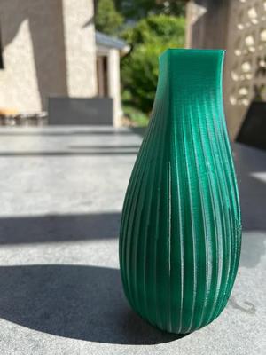 Small twisted vase