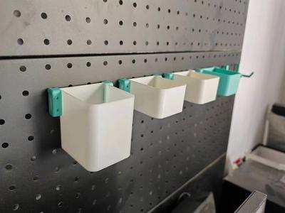 pegboard reinforced hooks and boxes 洞洞板加强挂钩