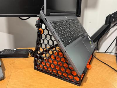 Laptop Riser with Honeycomb Wall & Gridfinity