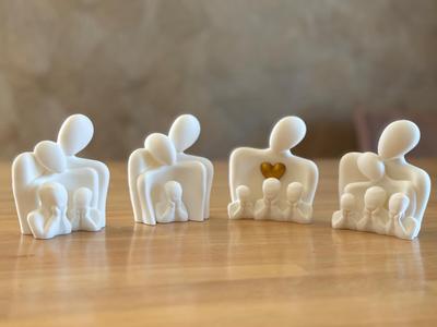 Sculpture Family with Children