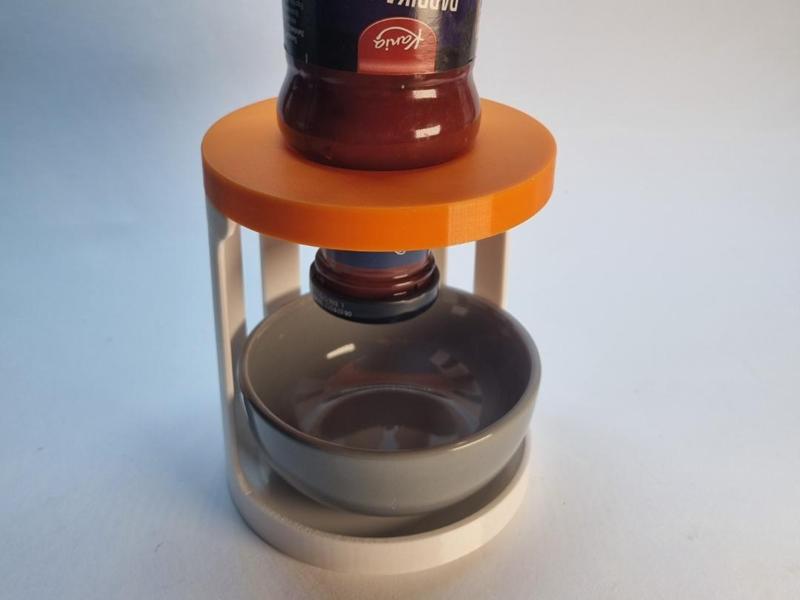 Practical Sauce Bottle Emptier