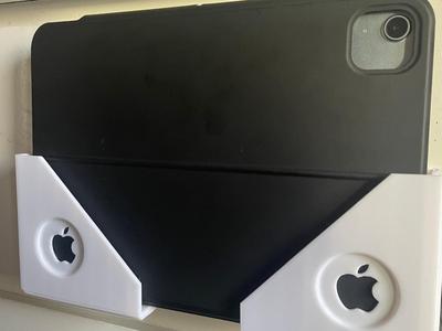 IPad Air holder with ESR Keyboard