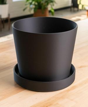 Ruby Planter – Large Planter with Removable Drip Tray
