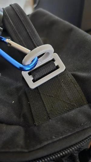 BACKPACK LUNCHBOX STRAP clip mount   
