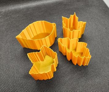 4 Fall Leaf Vases